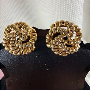 Vintage Gold-Tone TwistedRope/Knot Clip-On Earrings